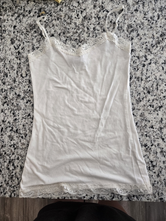 Rue21 Tops - Rue21 White Lace Trim Camisole